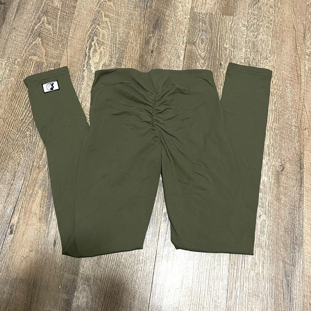 Scrunch booty leggings